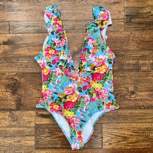 🌟 FINAL PRICE 🌟 Floral Ruffle One-Piece